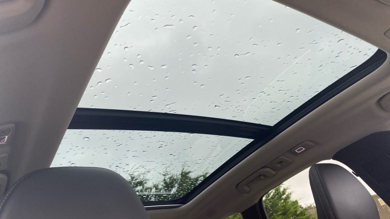 Volvo Xc60 2.0 T8 455 RC PHEV Inscription Pro 5dr AWD Auto Estate